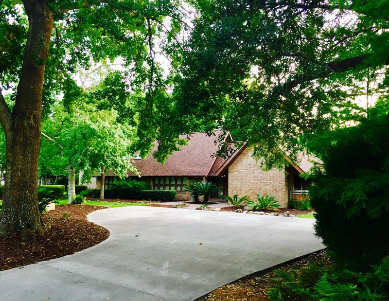 603 E Hobcaw Dr, Mount Pleasant, SC 29464