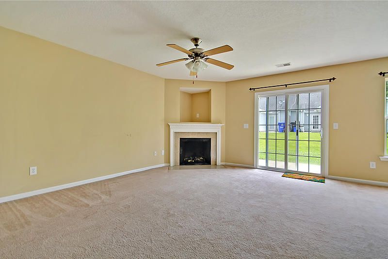 7868 Park Gate Dr #13c, North Charleston, SC 29418