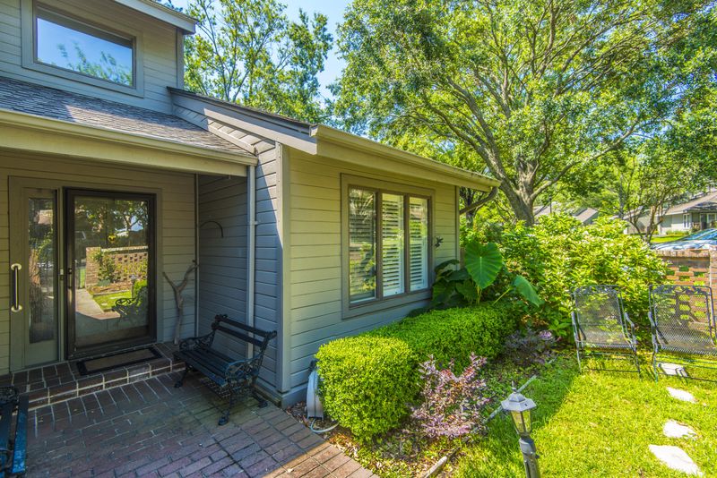 34 Wappoo Creek Pl, Charleston, SC 29412