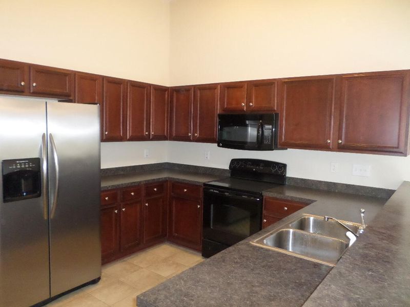264 Island Green Rd, Goose Creek, SC 29445