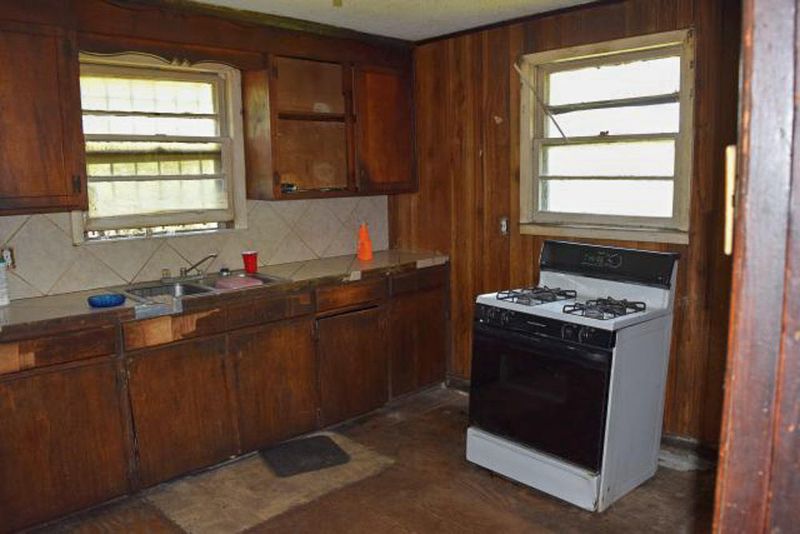 1851 Sallie St, Charleston, SC 29412