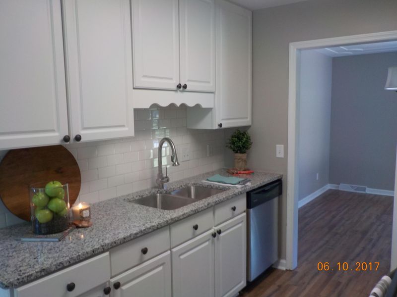 311 Huntsman Dr, Goose Creek, SC 29445