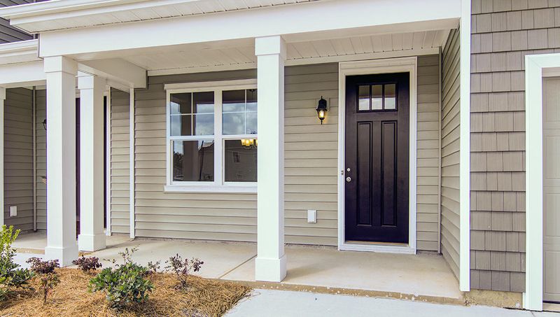 123 Wild Holly Dr, Moncks Corner, SC 29461