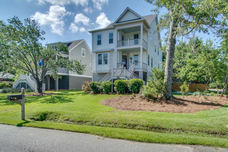 1067 Glenshaw, North Charleston, SC 29405