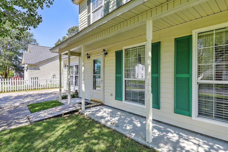 4044 Bonaparte Dr, North Charleston, SC 29418