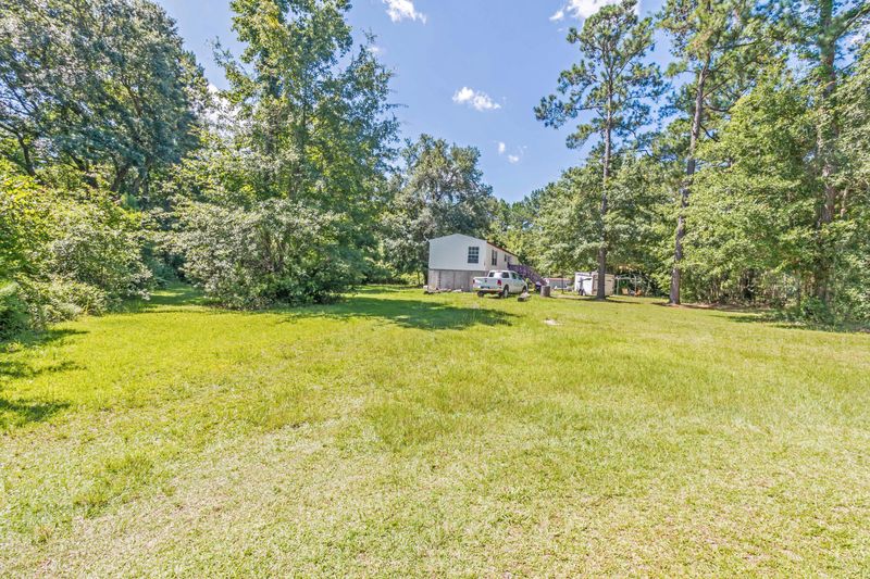 9501 N Hwy 17, Mcclellanville, SC 29458