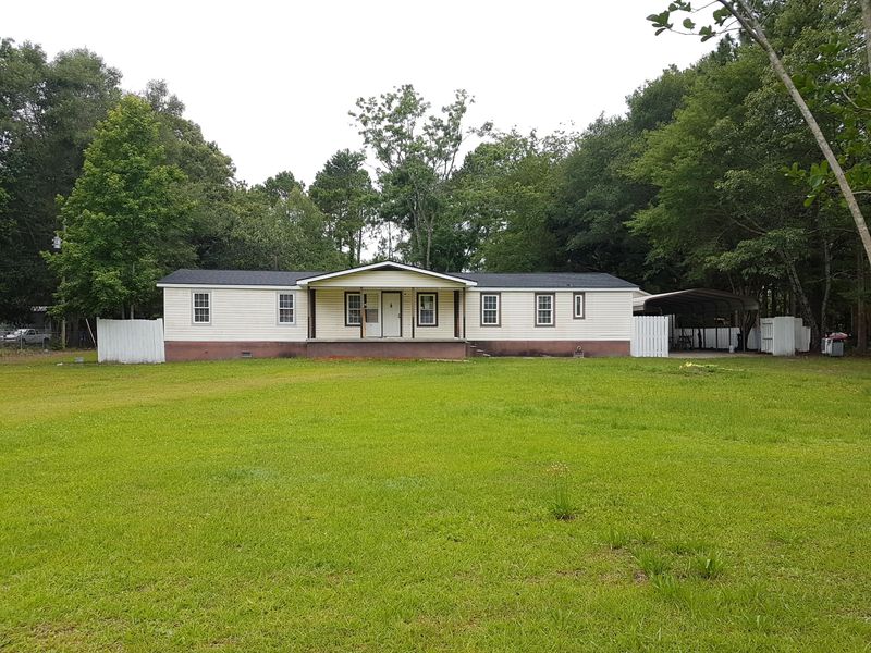 325 Lankford St, Moncks Corner, SC 29461