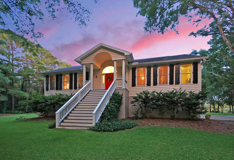 6833 Limehouse Rd, Awendaw, SC 29429