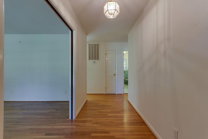 20 Wespanee Dr, Charleston, SC 29407