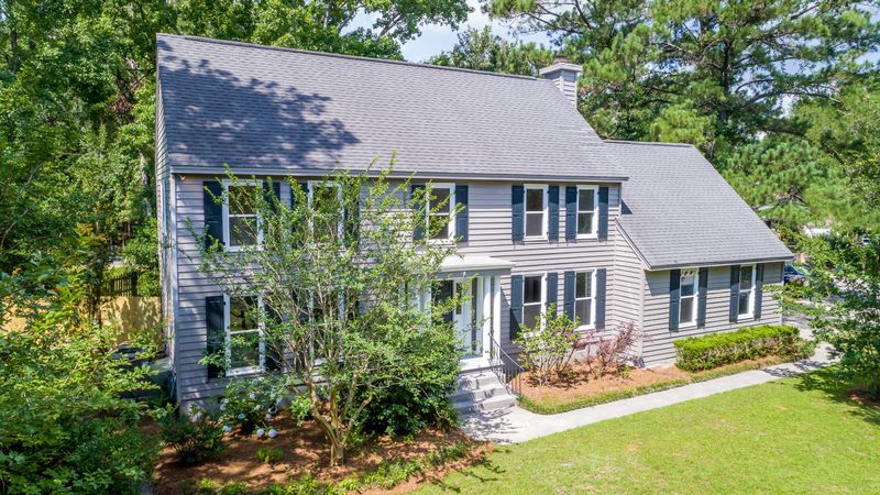 717 Wakendaw Blvd, Mount Pleasant, SC 29464