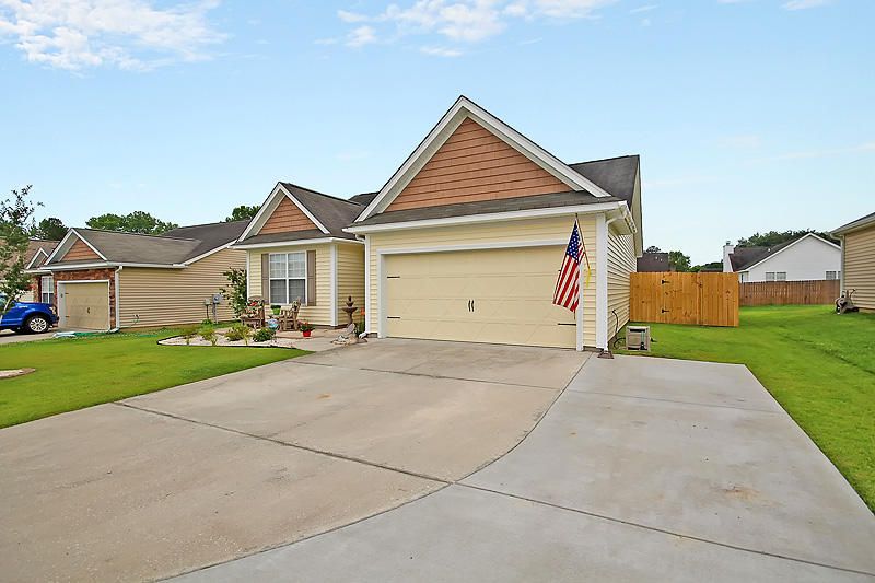 7649 Fayetteville Rd, North Charleston, SC 29418
