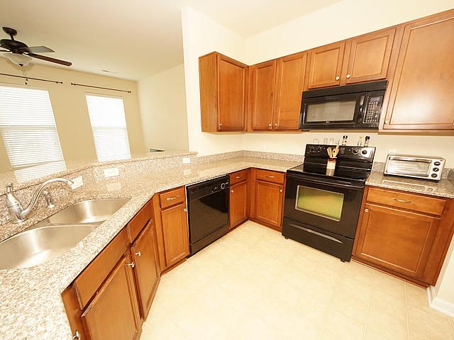 140 Old Jackson Rd, Goose Creek, SC 29445