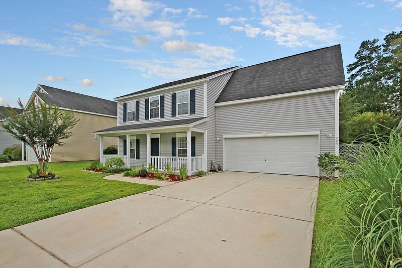 225 Eagle Ridge Rd, Summerville, SC 29485