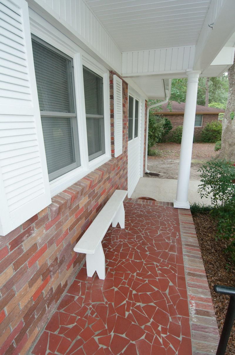 102 Tupelo Dr, Summerville, SC 29485