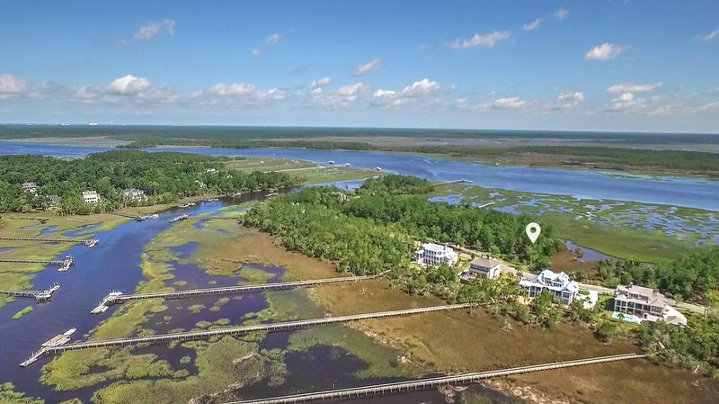 3913 Ashton Shore Ln, Mount Pleasant, SC 29466