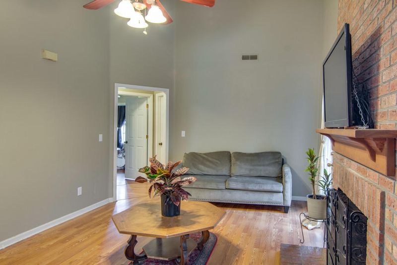 120 Towne Square Rd, Summerville, SC 29485