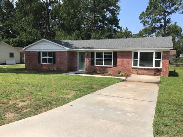7637 Stonehaven Dr, North Charleston, SC 29420