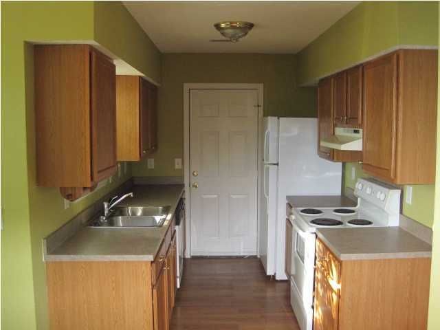2877 Summertrees Blvd, Johns Island, SC 29455