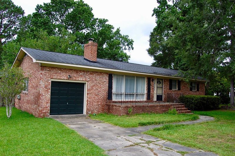 1837 Ogden Rd, Charleston, SC 29407
