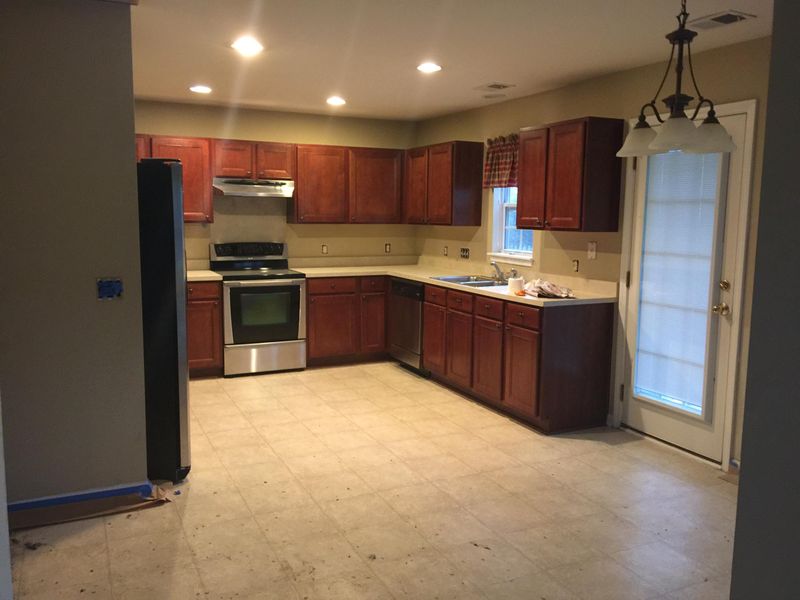 506 Holiday Dr, Summerville, SC 29483