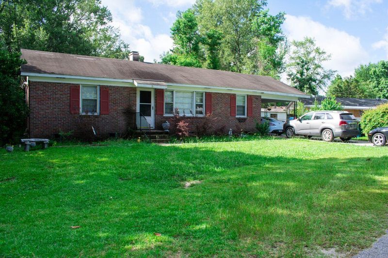 8 Gunnells St, Goose Creek, SC 29445