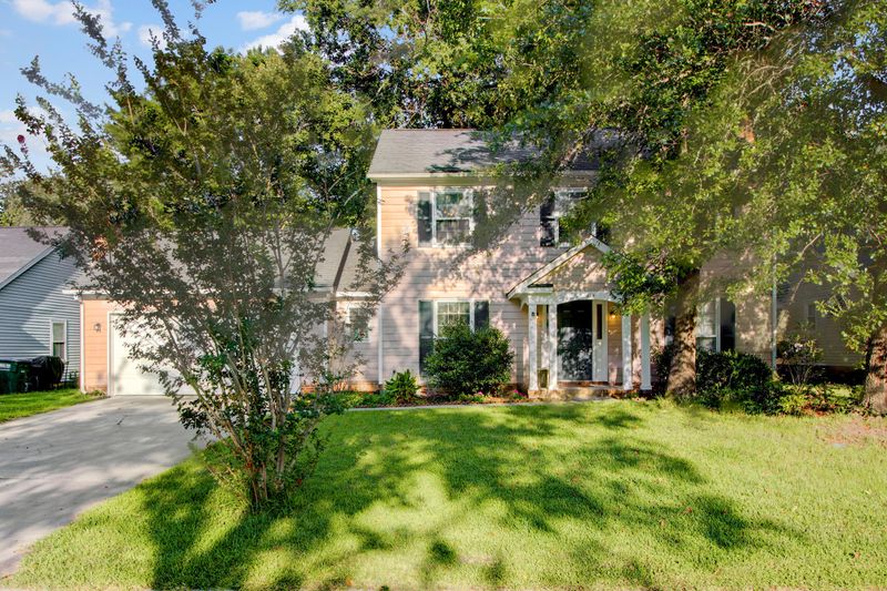 319 Hamlet Rd, Summerville, SC 29485