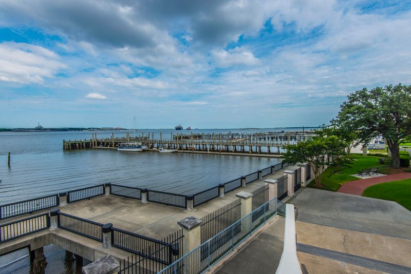 330 Concord St #9h, Charleston, SC 29401