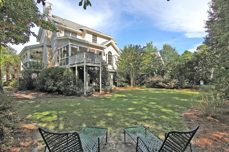 1540 Appling Dr, Mount Pleasant, SC 29464