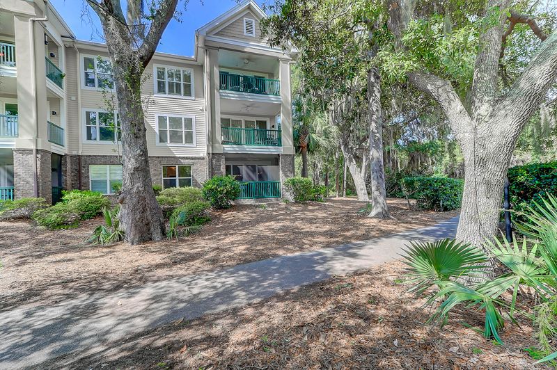 1479 Long Grove Dr #108, Mount Pleasant, SC 29464