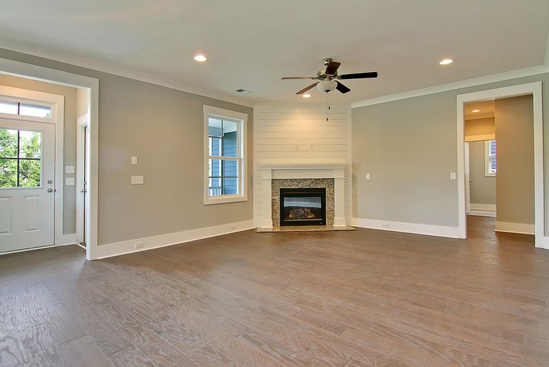424 Hamlet Cir, Goose Creek, SC 29445