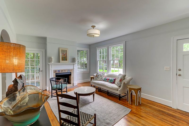 31 Avondale Ave, Charleston, SC 29407