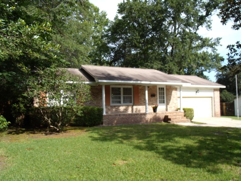 103 Lenwood Dr, Summerville, SC 29485