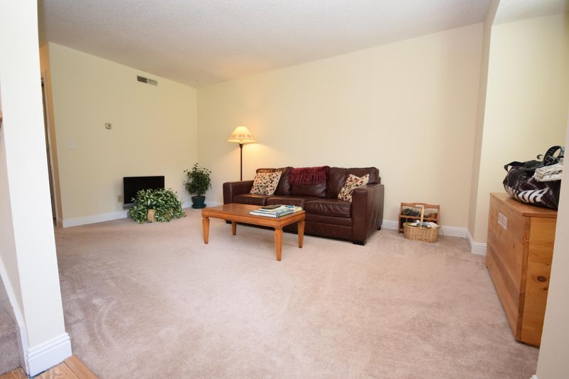 1729 Deer Path Dr, Mount Pleasant, SC 29464