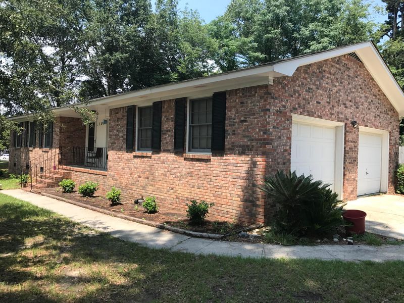101 Wren Ct, Summerville, SC 29485