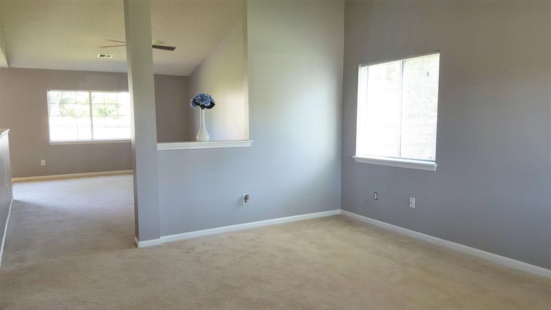 2564 Leath Ct, North Charleston, SC 29406