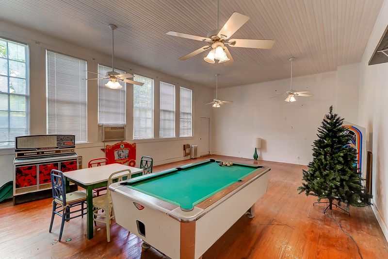 2302 Middle St, Sullivans Island, SC 29482