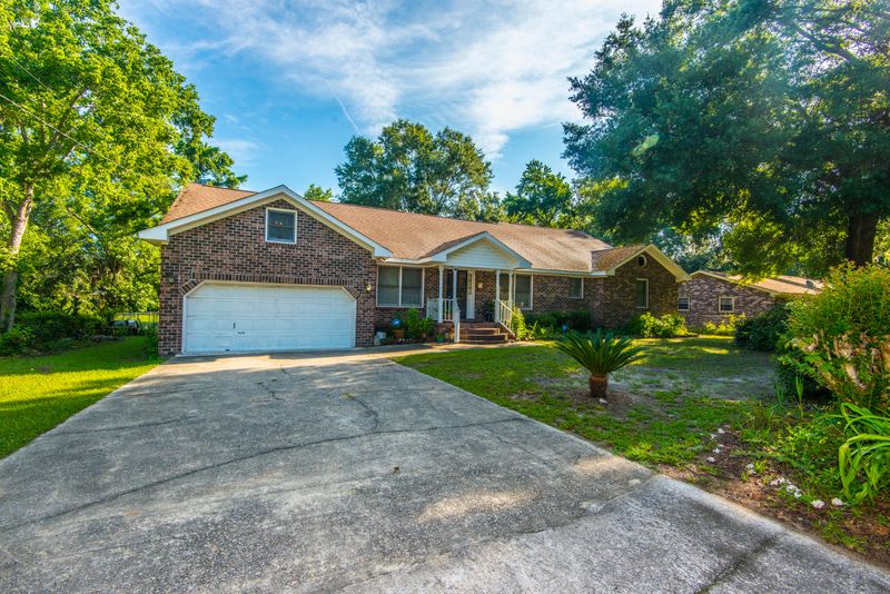 336 4th Ave, Mount Pleasant, SC 29464