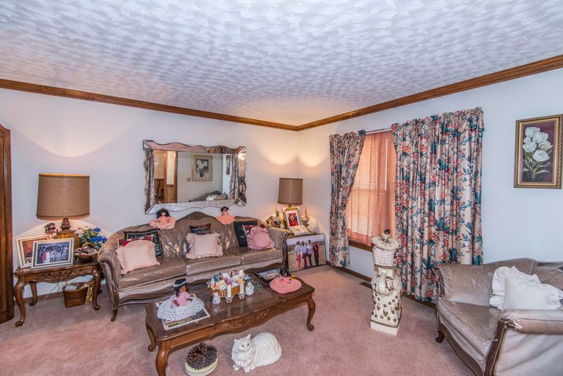 336 4th Ave, Mount Pleasant, SC 29464