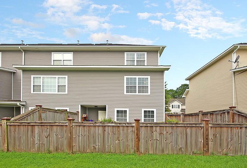 4154 Perrine St, Charleston, SC 29414