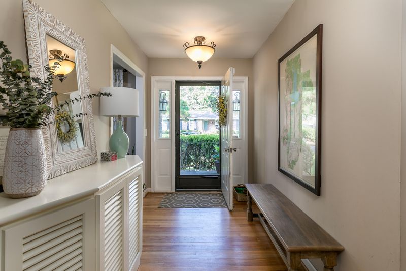 64 Norview Dr, Charleston, SC 29407