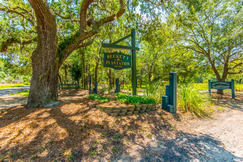 8430 St Pierre Creek Dr, Edisto Island, SC 29438