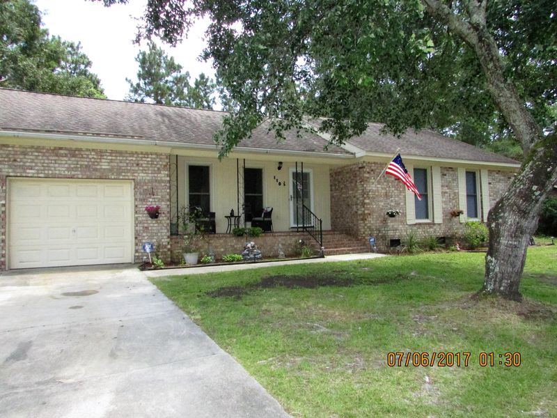 110 Heritage Ln, Summerville, SC 29483