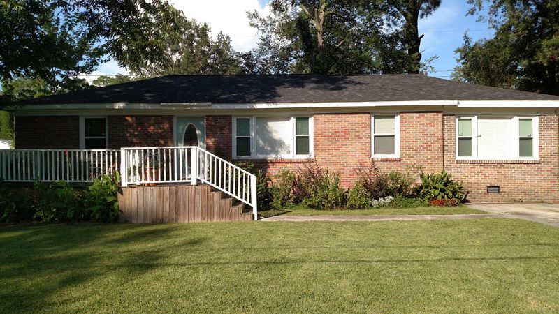 147 Harvey Ave, Goose Creek, SC 29445