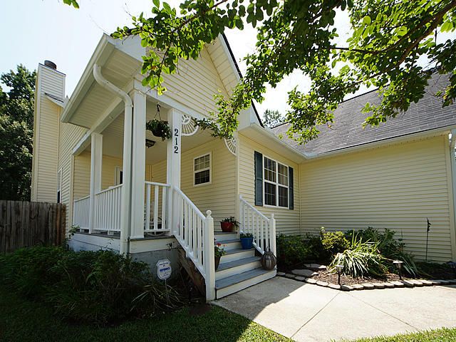 212 Bamert St, Summerville, SC 29483