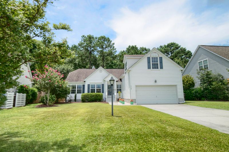 1112 Willoughby Ln, Mount Pleasant, SC 29466
