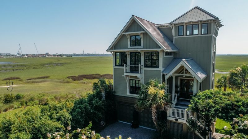 8 Old Summer House Rd, Charleston, SC 29412
