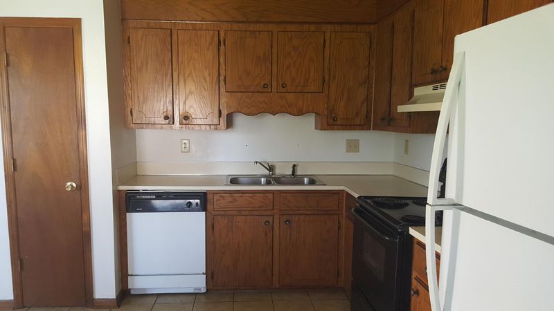 7666 Valleyview Cir, North Charleston, SC 29418