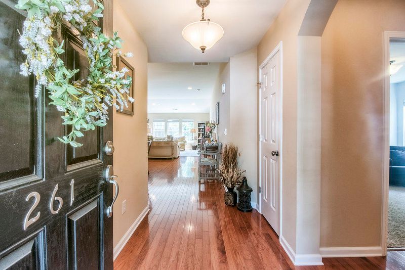 261 Nelliefield Creek Dr, Wando, SC 29492