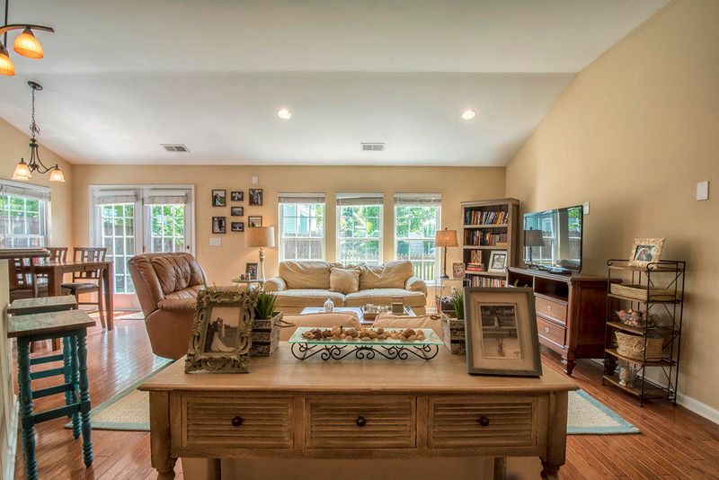 261 Nelliefield Creek Dr, Wando, SC 29492