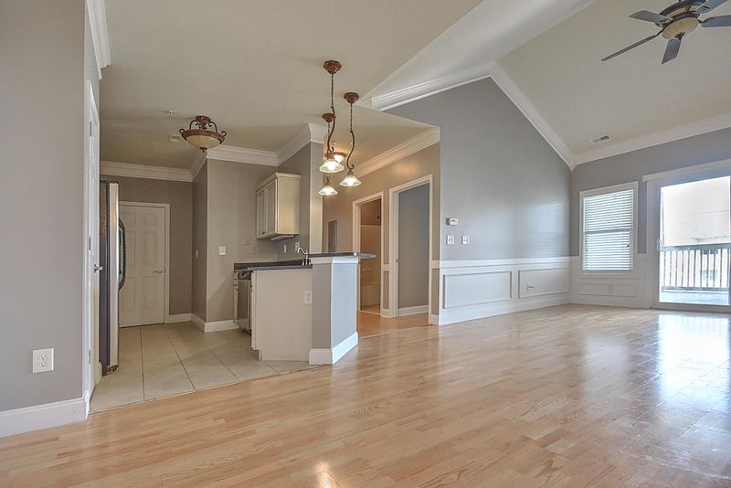 1984 Folly Rd #B-305, Charleston, SC 29412